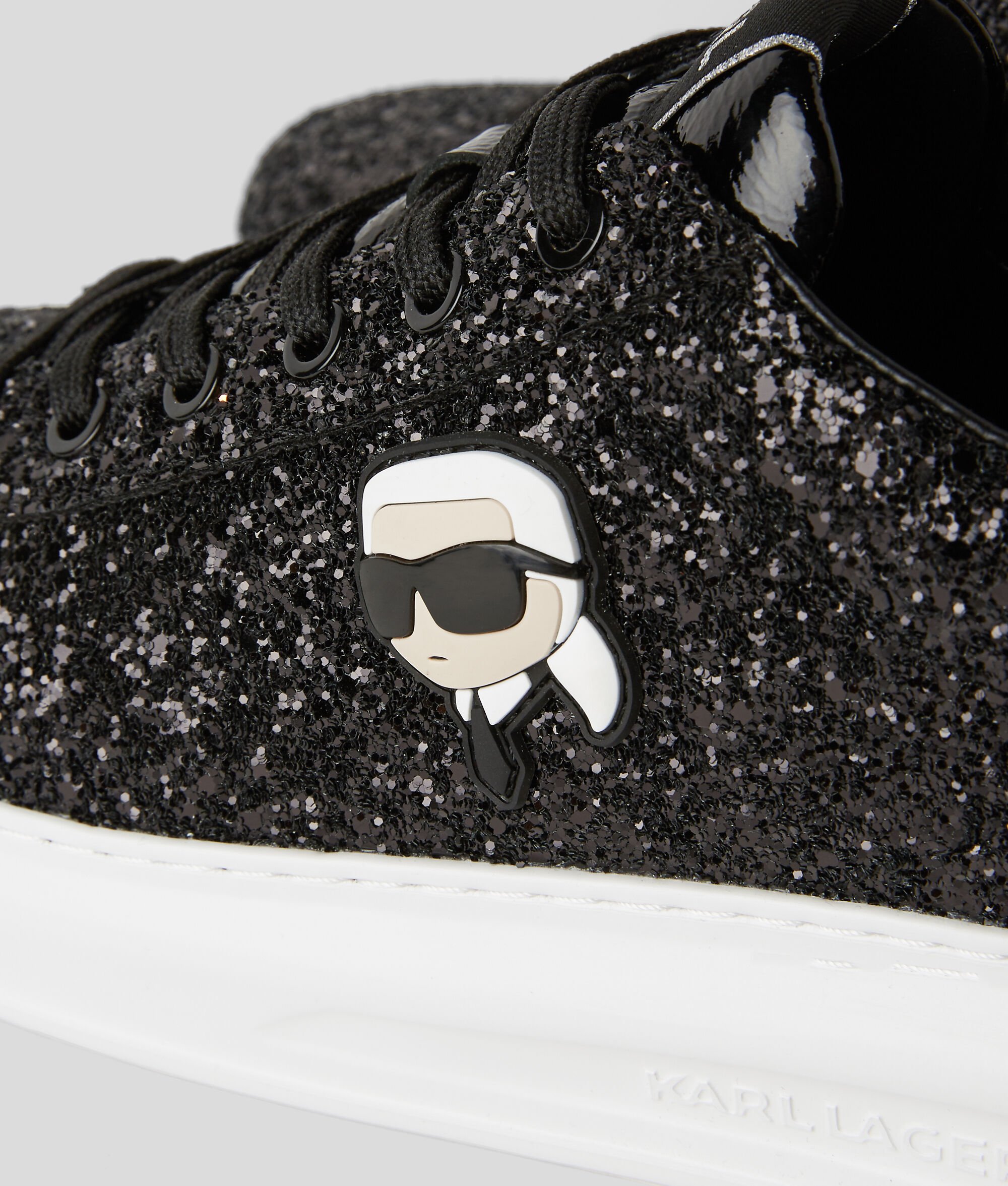 (image for) Distinctive K/IKONIK NFT KAPRI TRAINERS